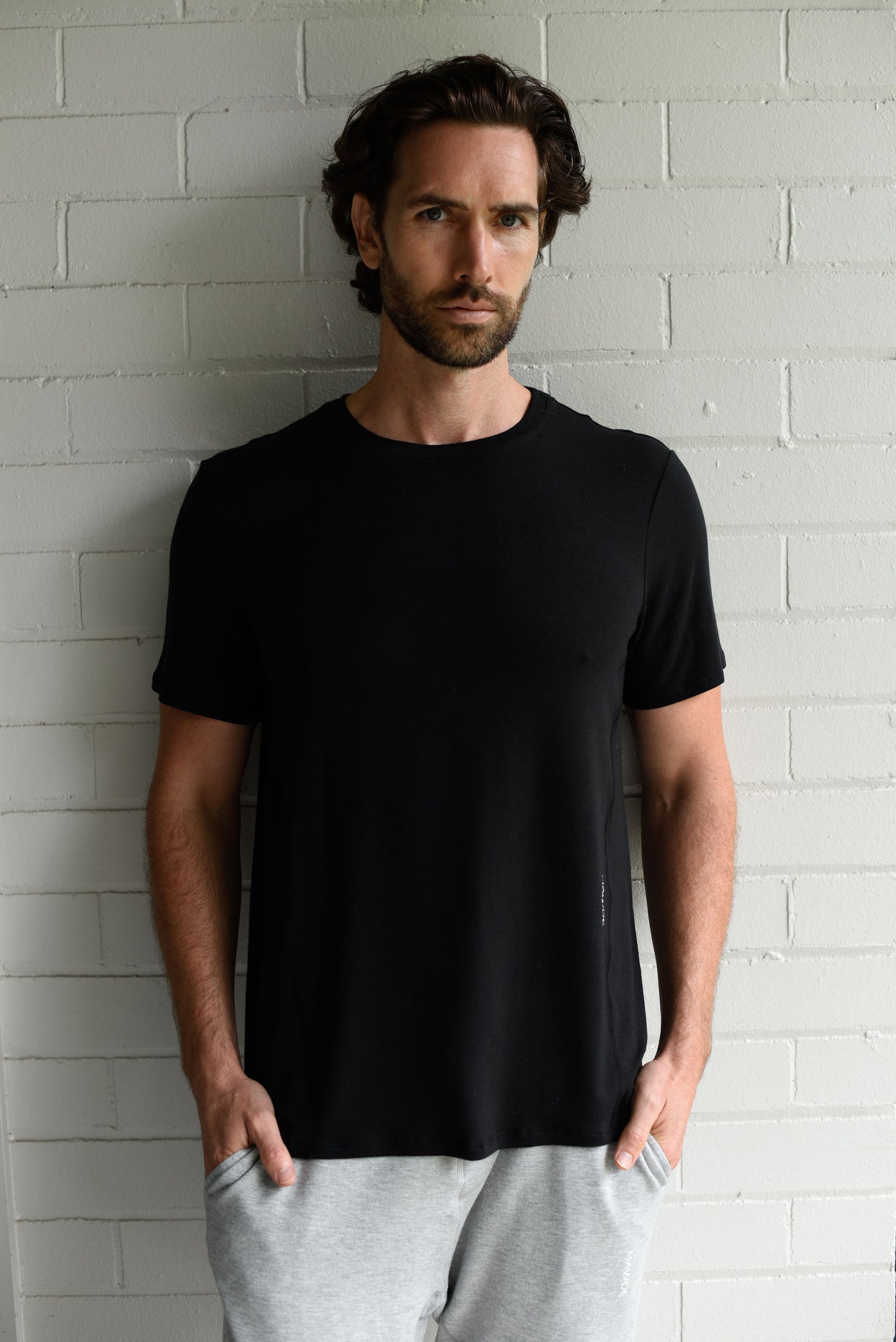 Black Unwind tee
