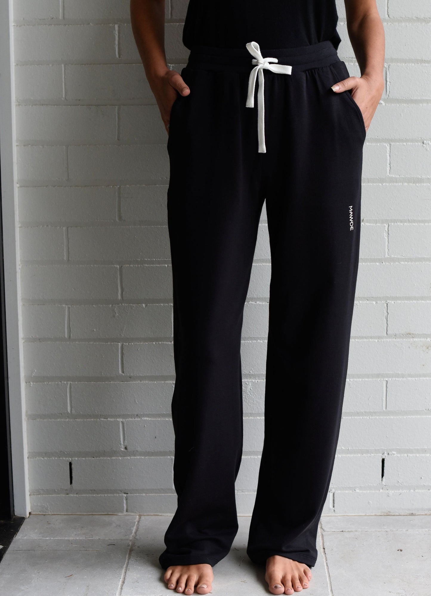 black slounge pant
