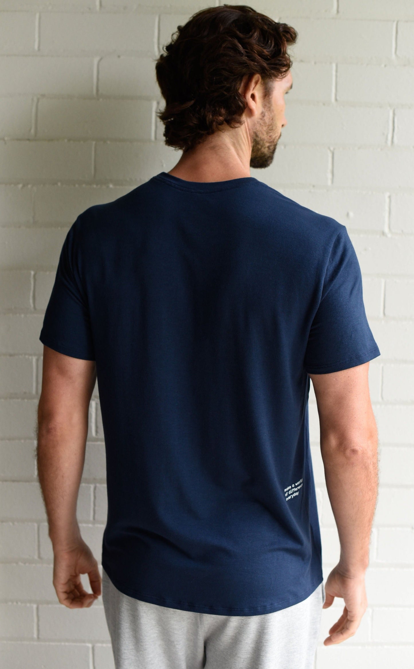 Navy Reflect tee
